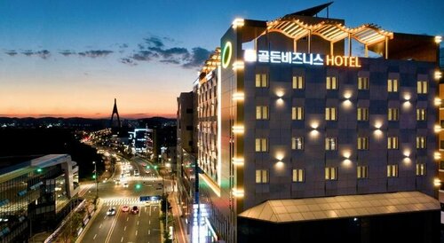 Golden Business Hotel, Забронировать Отель Чинджу Кёнсан-Намдо