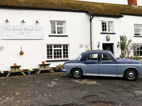 Rams Head Inn, 예약 호텔 Dolton Devon