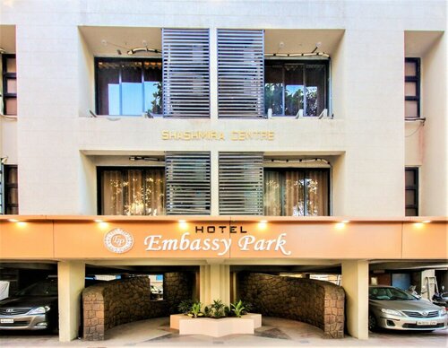 Hotel Embassy Grand, Забронировать Отель Отели штата Махараштры с завтраком, Завтраки