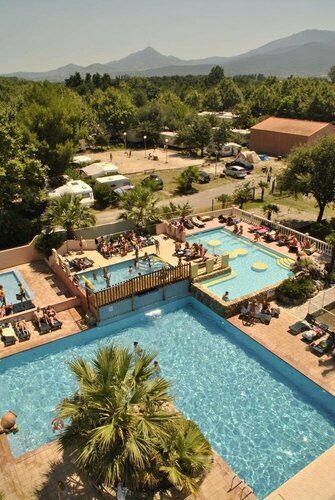 Greenchalets Glamping Argeles sur mer, Book Chalet Sommerhuse i Vermillion Coast, Hytte