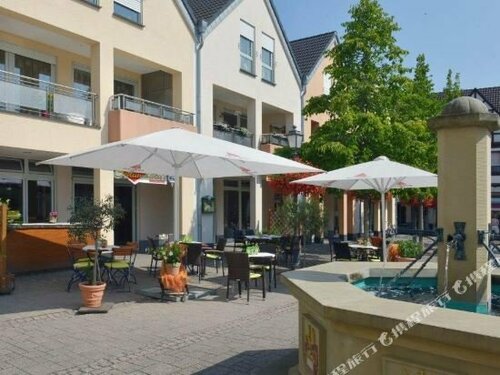 Eifelstube Ahrweiler, Забронировать Отель Отели Бад-Нойенар-Арвайлер с парковкой, рядом с Museum Roemervilla, Парковка