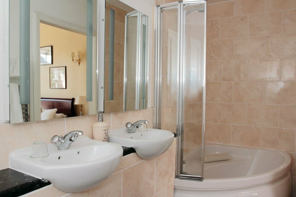 Thistle Hotel