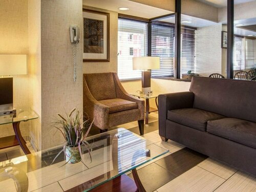 Econo Lodge Takoma Park, Забронировать Отель Отели Washington DC Metropolitan area с бассейном, Бассейн