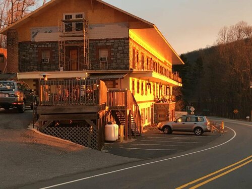 Skyline Village Inn, Buchen Sie Pension Spruce Pine North Carolina