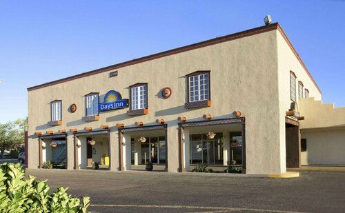 Days Inn by Wyndham Santa Fe New Mexico, Забронировать Отель Отели Нью-Мексико с бассейном, Бассейн