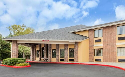 Baymont by Wyndham Smyrna, Prenota Locanda Hotel a Smyrna con parcheggio, Parcheggio