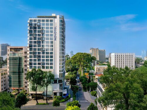 Novotel Saigon Centre, Забронировать Отель Отели Хошимина с бассейном, рядом с Ho Chi Minh City Pasteur Institute, Бассейн