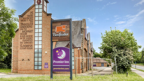 Premier Inn Guildford North - A3, Забронировать Отель Отели Суррей с парковкой, Парковка
