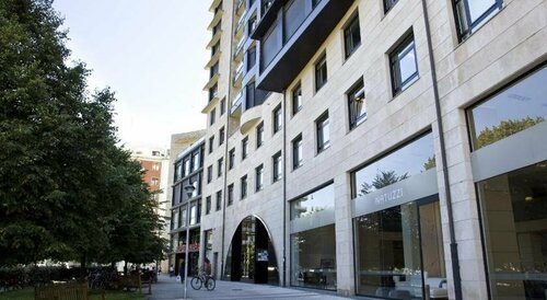 Pensión T5 Donostia Suites, Забронировать Отель Аньорга-Лугарис Сан-Себастьян, рядом с Santa Clara Island