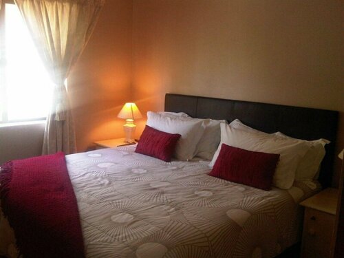 41 on Cedar Bed and Breakfast, Забронировать Отель Гудвуд Кейптаун
