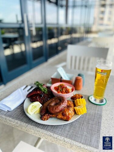 Town Lodge Umhlanga, Забронировать Отель Умхланга Durban North Coast, рядом с Mount Edgecombe Country Club