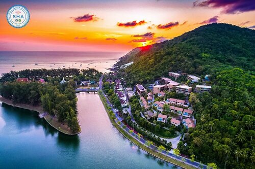 SUNSURI PHUKET, Nai Harn Beach, Забронировать Отель Тха-Муанг провинция Канчанабури