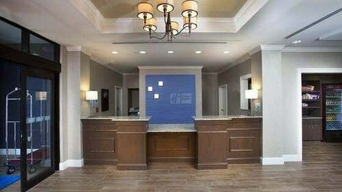 Holiday Inn Express Hotel & Suites Morgan City- Tiger Island by IHG, Забронировать Отель Морган-Сити Acadiana, рядом с Региональный медицинский центр Teche