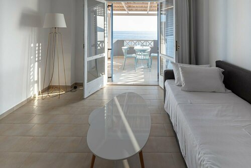 Triton Beachfront Village Hotel, Забронировать Отель Бизнес-отели Центрального Крита, 4* 5*