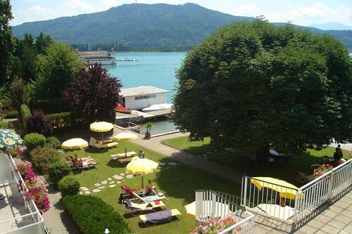 Strandhotel Kärntnerhof, Забронировать Отель Пёрчах-ам-Вёртерзе Вертер-Зе, рядом с Congress Center Wörthersee