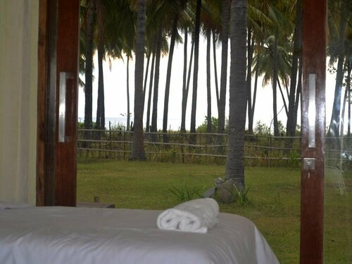 GONDANG1 beach hotel, Buchen Sie Hotel Gondang Province of the Western Lesser Sunda Islands