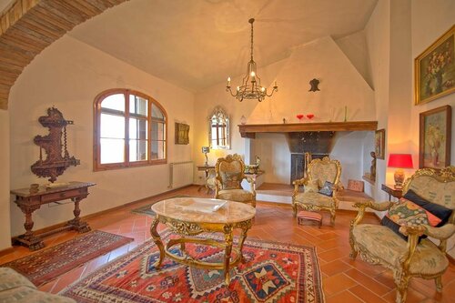 Villa San Piero, Забронировать Отель Отели Монтеспертоли с парковкой, Парковка