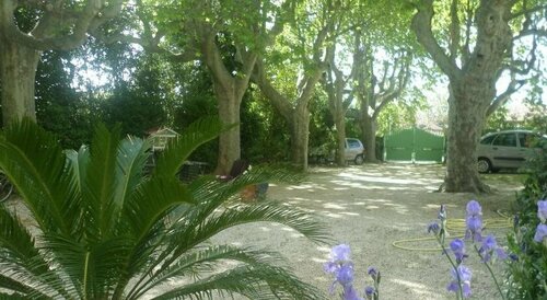 La Bastide de lEtoile, Book Hotel La Corniche - Stade Vélodrome Carros
