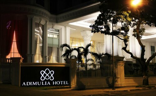 Adimulia Hotel Medan, Забронировать Отель Отели Медана 3 звезды, рядом с Pajak Ikan Medan, 3*