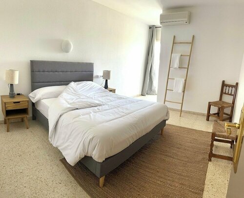 Hostal SolFina, Забронировать Гостевой дом Палафольс Коста-дель-Маресме