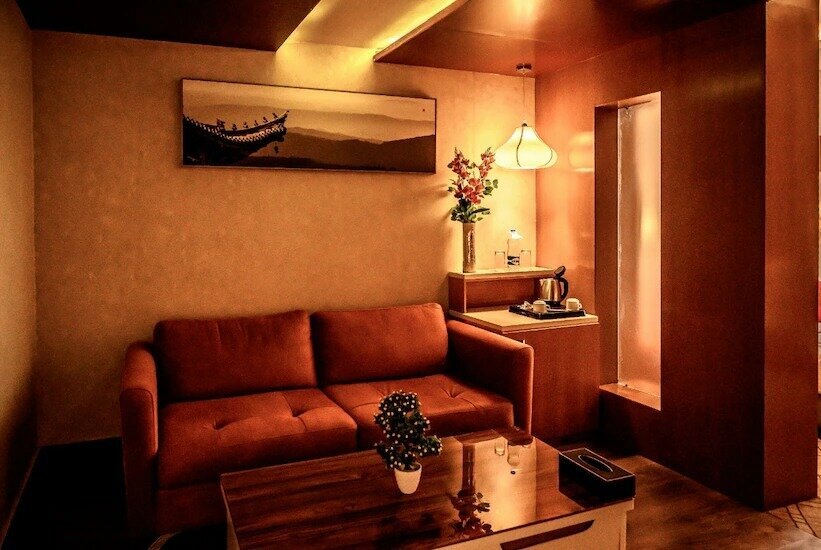 Radiant by Dng Grand