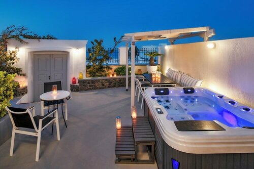 Day One Fira Mansion, Забронировать Гостевой дом Тира Santorini Caldera