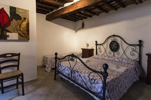 Le Dame del Borgo, Забронировать Отель Отели в центре Сассетта, в центре