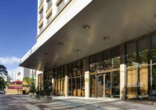 Mercure Belo Horizonte Lourdes, Забронировать Отель Отели Бело Хоризонт 4 звезды, рядом с Дворец искусств в Белу-Оризонти, 4*