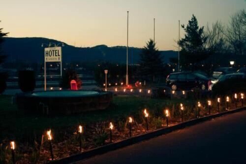 Hotel Estricher Hof, Забронировать Отель Трир 