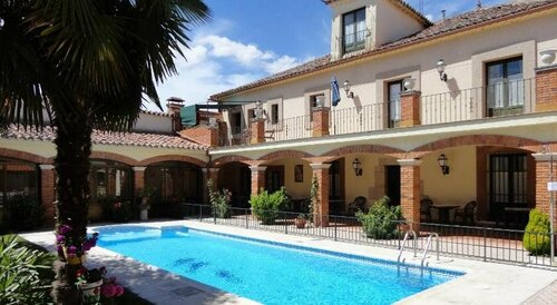 El Palacio de Monfarracinos, Book Hotel  