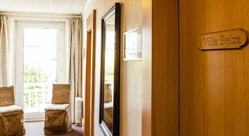 Hotel Val Flores, Забронировать Отель Отели French Basque Country с парковкой, Парковка
