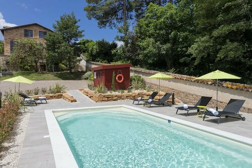 Hôtel Le Savigny, Забронировать Отель Блейс Божоле