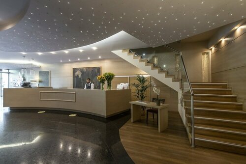 Amalia Hotel Athens, Забронировать Отель Отели Афины с питанием, рядом с Библиотека Адриана, Пансион