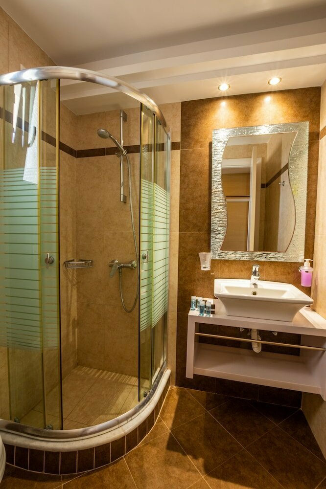Irini Hotel