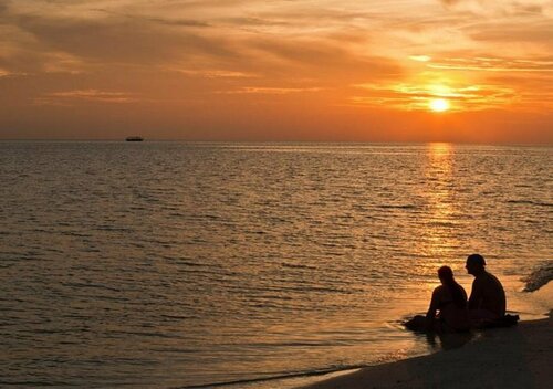 Makunudu Island, Varaa Lomakeskus Makunudhoo 