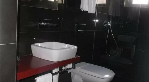Hotel Oceano, Забронировать Отель Отели Назаре с завтраком, рядом с São Miguel Arcanjo Fort, Завтраки