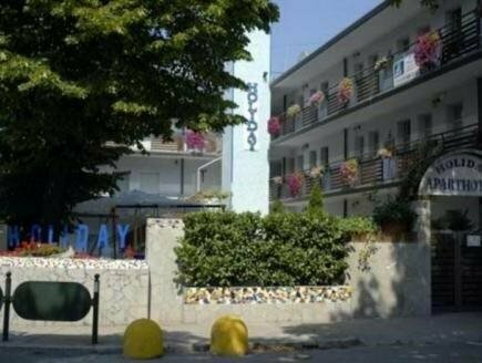 Apparthotel Holiday