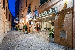 Comfort Hotel Europa Genova City Centre, Забронировать Отель Отели Итальянской Ривьеры с питанием, Пансион