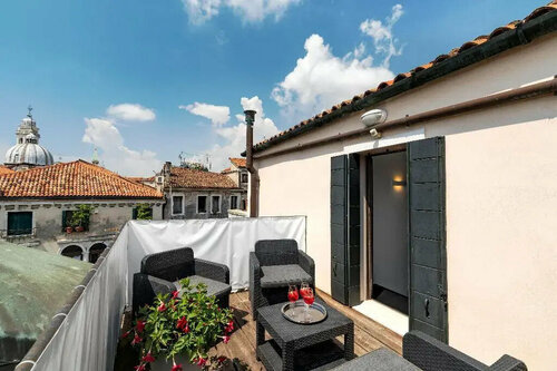 Palazzo Schiavoni Residenza depoca & Suite-Apartments, Забронировать Апартаменты/квартира Кастелло Венеция