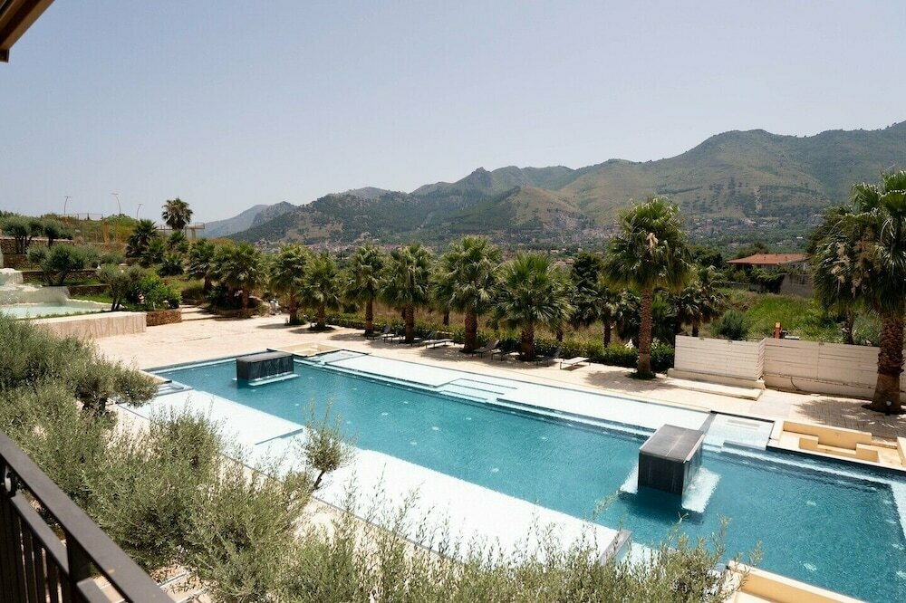 Al Balhara Resort