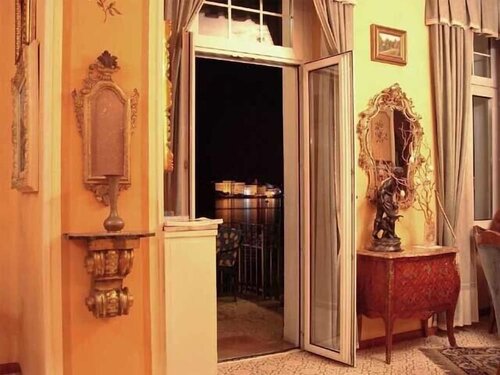 Hotel Villa Ruscello, Забронировать Отель Лавено Provincia di Varese