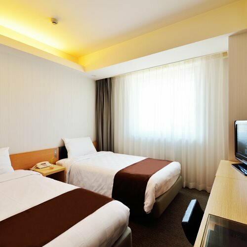 Naha Tokyu REI Hotel, Забронировать Отель Отели Наха с парковкой, рядом с Пляж Наминоуэ, Парковка