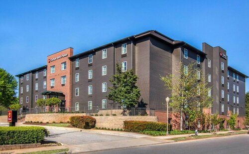 Clarion Inn & Suites Atlanta Downtown, Забронировать Отель Отели Атланта с завтраком, рядом с Театр «Табернакл», Завтраки