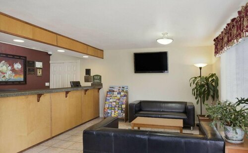 Howard Johnson Inn Salem, Boek Hotel Salem 