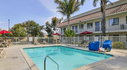 Motel 6-Santa Maria, CA - North, Забронировать Мотель Мотели Санта-Мария, рядом с Развлекательный комплекс Boomers! Санта-Мария, Мотель