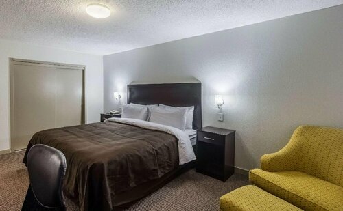 Clarion Inn near McAllen Airport, Забронировать Отель Отели Макаллен 3 звезды, рядом с Район развлечений на 17-й улице, 3*