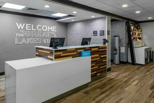 Hampton Inn Detroit Northville, Book Hotel Hoteller i Michigan med parkering, Parkering