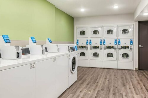 WoodSpring Suites Charlotte - University Research Park, Забронировать Отель Университет г. Плейс Северная Каролина