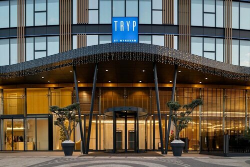 Tryp by Wyndham Istanbul Beyoglu, Забронировать Отель Отели Стамбула с парковкой, рядом с Галатасарайский лицей, Парковка