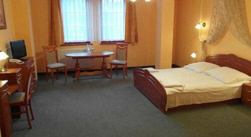 Hotel Spichlerz, Reserva ahora Hotel Hoteles en Pomerania Occidental con aparcamiento, Aparcamiento